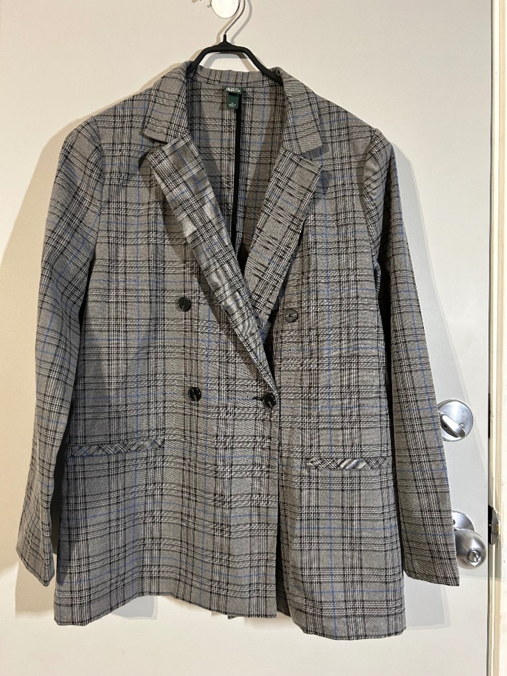 Plaid oversized women's double breasted blazer size M retro 80's vibe,